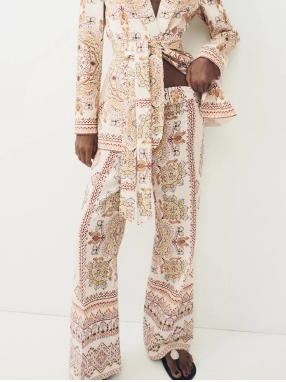 Zara Printed Linen Blend Pants